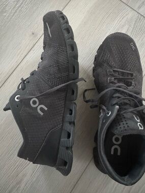 On Cloud X Women’s  Running Shoes in Black